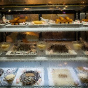 Commercial display chiller for retail refrigeration